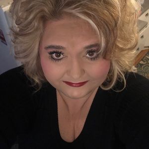 Meet your Posher, Candy